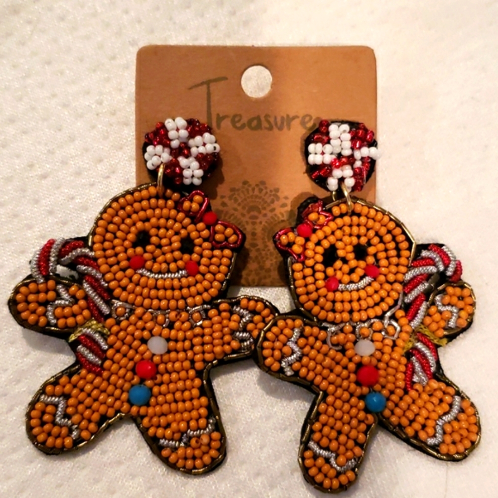 NWT Gingerbread Man  Christmas Post Earrings